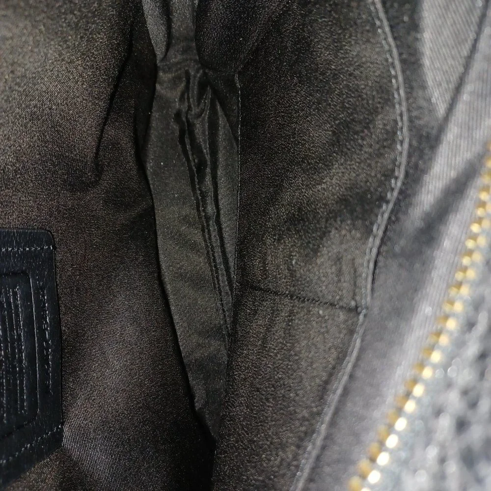 Coach Camo Crossbody - Picture 4 of 9